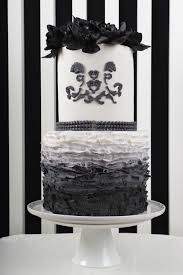 Black And White Ombre Cake Black White Ombre Fashion Inspired Cake Featured In Cake Central Magazine Cake Ombre Fashion Cake Central