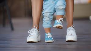 Warum stellen kleine kinder ihre schuhe vor die tür? Lauflernschuhe Babyschuhe Fur Die Ersten Schritte