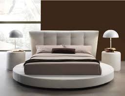 Più di 1000 letti 180x200cm con sconti fino al 70% spedizione e reso gratuiti resi entro 365 giorni 5 anni di garanzia oltre 1 milione di clienti soddisfatti. Idee Per Arredare Una Camera Da Letto Moderna Foto Design Mag