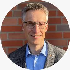 Sparkassen-Leasing: Lübeck finanziert 55 E-Busse