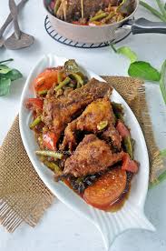 1 biji bawang holand di hiris. Kerapu Masak Kicap Berempah Qasey Honey