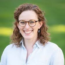 Natalie Cushing's Instagram, Twitter & Facebook