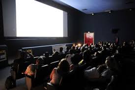 Resultado de imagem para um filme de cinema