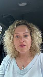 Jennifer Piggott's Instagram, Twitter & Facebook