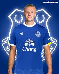 Football pundit Aaron Lennon revealed