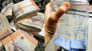 Ok, first sekali letakkan target duit nilai berapa yang nak dijadikan simpanan anda. Tip Simpan Duit Secara Kreatif Hasilnya Mampu Simpan Sebanyak Rm12600 Setahun Akak Pesan