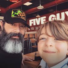 Thankful for the extra time with loved ones this week! ( 📸: mp_haddad