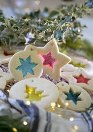 Sift the flour, baking powder and salt into a medium bowl. How To Decorate Christmas Cookies 25 Best Cookie Decorating Ideas
