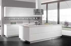 With over 700 branches and showrooms in 13 different countries our product line up includes a wide range of high end kitchen cabinets, complete with other kitchen components such as hardware, appliances and various kinds of kitchen supplies. Goldenhome Cabinetry West