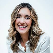 Amazon.com: Carrie Lloyd: books, biography, latest update