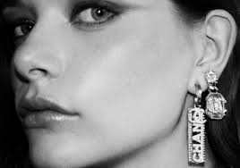 Lighthouse · Louise Robert — PUSS PUSS Magazine