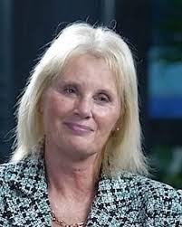 Diane Thornhill's Instagram, Twitter & Facebook