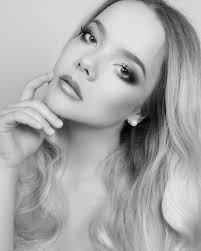 Amikor a lányom a modell 😉🕊🙏🏻❤️ Smink- haj tanulóm munkája Anna Tamas  Modell Bojana Banski Fotó én