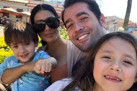 Maybe you would like to learn more about one of these? Simaria Elogia Marido E Revela Motivo De Ter Casado Com Um Estrangeiro