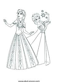 Karlar ülkesinin sevilen karakterleri kardan adam olaf ve prenses elsa için hazırlanmış güzel bir boyama oyunu ile karşınızdayız. Frozen Anna Elsa Printable Coloring Page Frozen Anna Elsa Boyama Sayfasi Boyama Sayfalari Hayvan Boyama Sayfalari Boyama Kitaplari