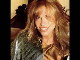 Carly Simon Hold What You Ve Got In 2020 Carly Simon Carly Singer