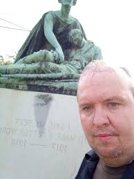 What memories do people have of Lorenzo's restaurant