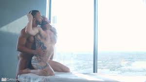 Sometimes things happen that really throw you for a loop, such as learning how to get a rub and tug. Jake Karhoff Bo Baxxter Rub And Tug