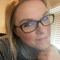 Deanna Beveridge's Instagram, Twitter & Facebook