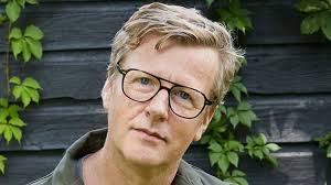 Author Talks: Ros Atkins