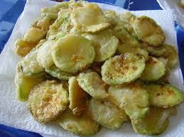 Mettete tutto all'interno di barattoli sterilizzati, chiudete i coperchi e capovolgete fino a raffreddamento. Zucchine Fritte Un Modo Diverso Per Mangiare Le Zucchine