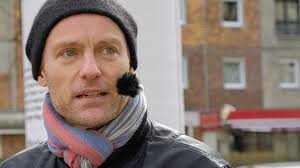 ✓ 100% kostenlos ✓ sofort. Spaziergange Mit Prominenten Mit Dem Schauspieler Mark Waschke Durch Berlin Archiv