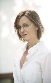 How Online Retailers can use Fashion Illustrations: Interview with Danielle  Meder