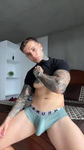 Carlos on X: Me acompañas?😮‍💨 t.co2h0ZWp4XfR  t.coa5BSZAxeVf  X