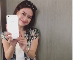 Check out erich gonzales' tutorial—she set a timer for five minutes and stuck to it! 3 Things To Do To Steal Erich Gonzales Look Pilipinas Popcorn