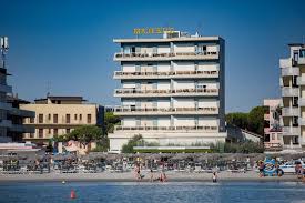 Ecco la meta della nostra vacanza milano marittima life è: Hotel Majestic Milano Marittima Aktualisierte Preise Fur 2021
