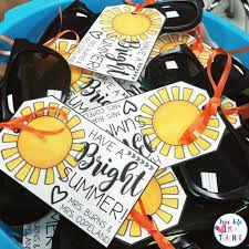 Free printable end of the year tags for students. Easy End Of The Year Student Gift True Life I M A Teacher