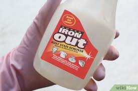 What you need to remove rust stains from concrete 1 hose with sprayer attachment 2 metal scrub brush 3 lemon juice 4 white vinegar more. 3 Ways To Remove Rust From Cement Wikihow