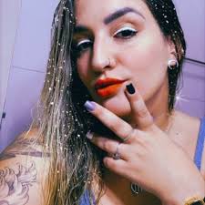 Amanda Thomé (@__amandathome)