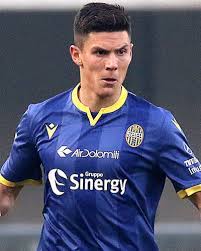 Sve je veći pritisak azura na gol. Matteo Pessina