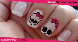 También en este articulo tendrás fácil acceso para descargar imágenes para pintar uñas y los. Disenos De Unas Decoradas Con Munecos