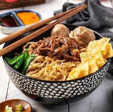 Lalu ditambah sayur sawi dan bengkuang yang menambah sentuhan 'sehat' dari makanan yang jauh dari. Resep Mie Ayam Jakarta Asli Bumbu Cara Membuat Mie Ayam Pangsit Jakarta Untuk Jualan Rumahan Sederhana Askcaraa