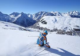 Cimalpes est née dans les alpes françaises du rêve de deux pionniers audacieux. Les Deux Alpes Ski Holidays 2 Alpes Apartments Ski Collection