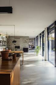 Decouvrir Le Sol En Beton Cire Dans Beaucoup De Photos Interieurs En Beton Beton Cire Sol Decoration Beton