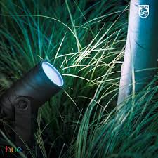 Smart Outdoor Lighting Hue In 2020 Smart Outdoor Lighting Led Outdoor Lighting Outdoor Lighting