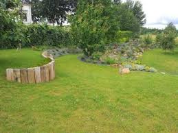 Jardins Technique Amenagement D Un Jardin Avec Talus Amenagement Jardin Jardins Jardin En Pente