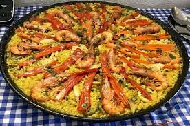Recette traditionnelle de la paella espagnole. Origine et variantes