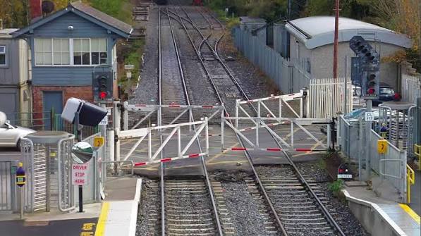 Level Crossing - Old wheel operated gates at Clonsilla Station