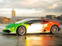 Does This Wrap Turn The Huracan Into The Best Looking Supercar Lamborghini Pictures Lamborghini Huracan Car Wallpapers