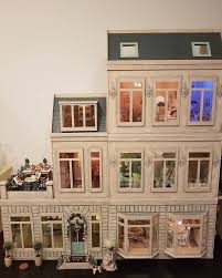 Maison De Paris Dollhouse With Images Doll House Miniature Houses Dollhouse Accessories