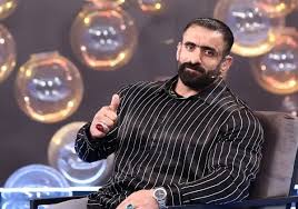 هادی چوپان: نام خلیج فارس را کسی یدک میکشد که ایرانی اصیل است + فیلم