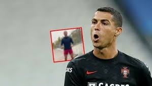 Ronaldo'nun saç stilini beğeniyor musunuz? Cristiano Ronaldo Saclarini Kazitti Fotomac