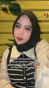 Kekk semua orang tu harus tauuu kalo suamiku punya istri yang cakep😝🖤 #fyp