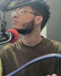 Julio Marcano Petit (@eljuliovillano) • Instagram photos and videos