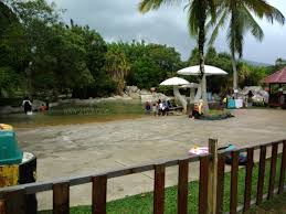 Kalau nak tahu, ini merupakan kolam air panas terbaik di malaysia. Percutian Akhir Tahun Di Felda Residence Hot Spring Sg Klah Sungkai Perak Catatan Sue Izza
