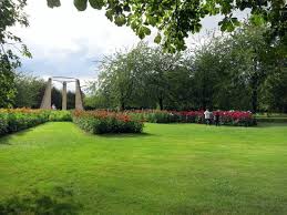 From wikimedia commons, the free media repository. Dahlienfeuer Bild Von Britzer Garten Berlin Tripadvisor